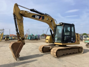 00027┃CAT 311FLRR